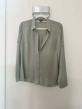 Express Light Olive Button Down Blouse | Workwear | Size M | Minimalist